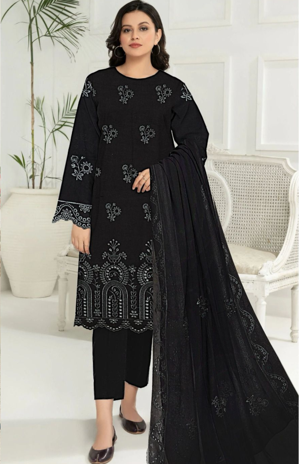 Lameesa Boring Embroidered Lawn Black