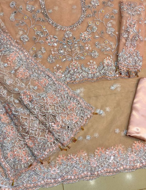 Lameesa masterpiece of elegance and craftsmanship for your most special occasions - Image 4